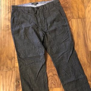 Banana Republic Kentfield Men’s Gray Plaid Pants